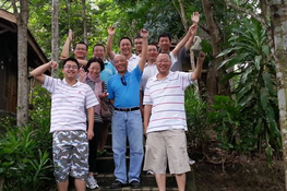 印尼阿迪帕拉电站项目部党支部组织登山活动
